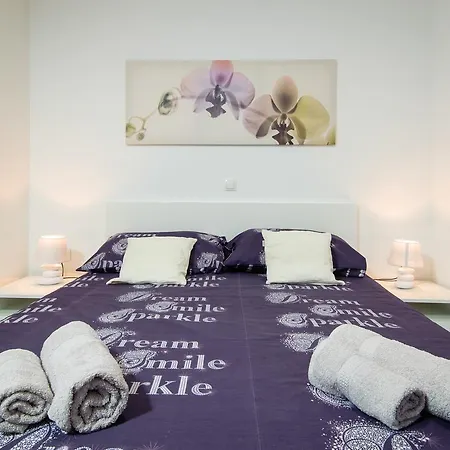 Private Accommodation Milisa Pensjonat *